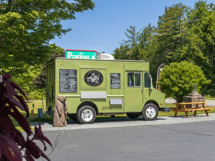 Breakfast truck - The Pineola lodge